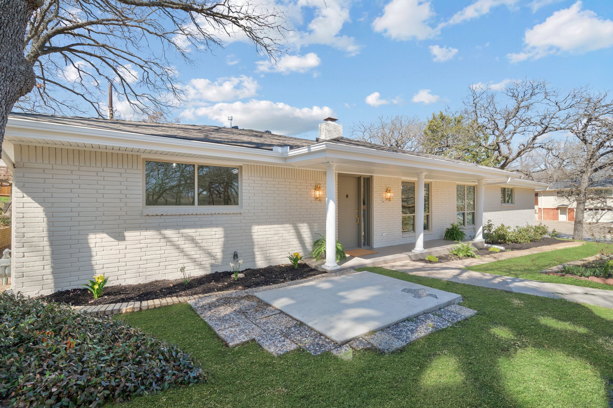1306 Driftwood Drive Euless TX 76040