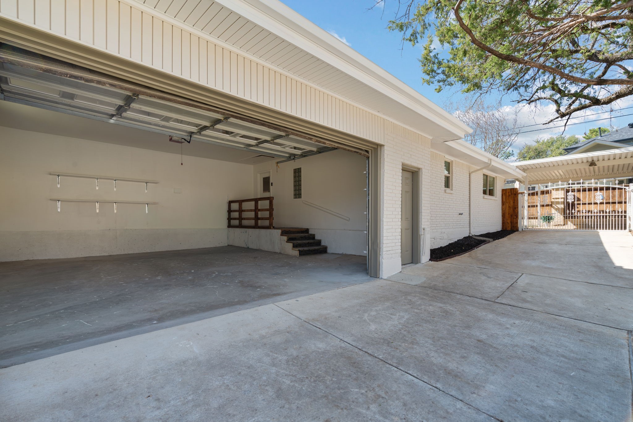 1306 Driftwood Drive Euless TX 76040