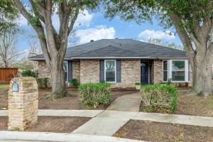 2302 Royal Oaks Circle Garland TX 75040
