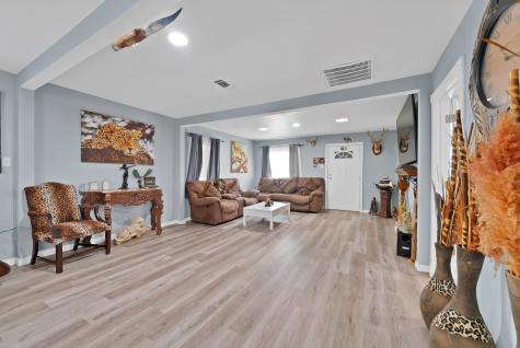 409 Roberts Avenue Irving TX 75060