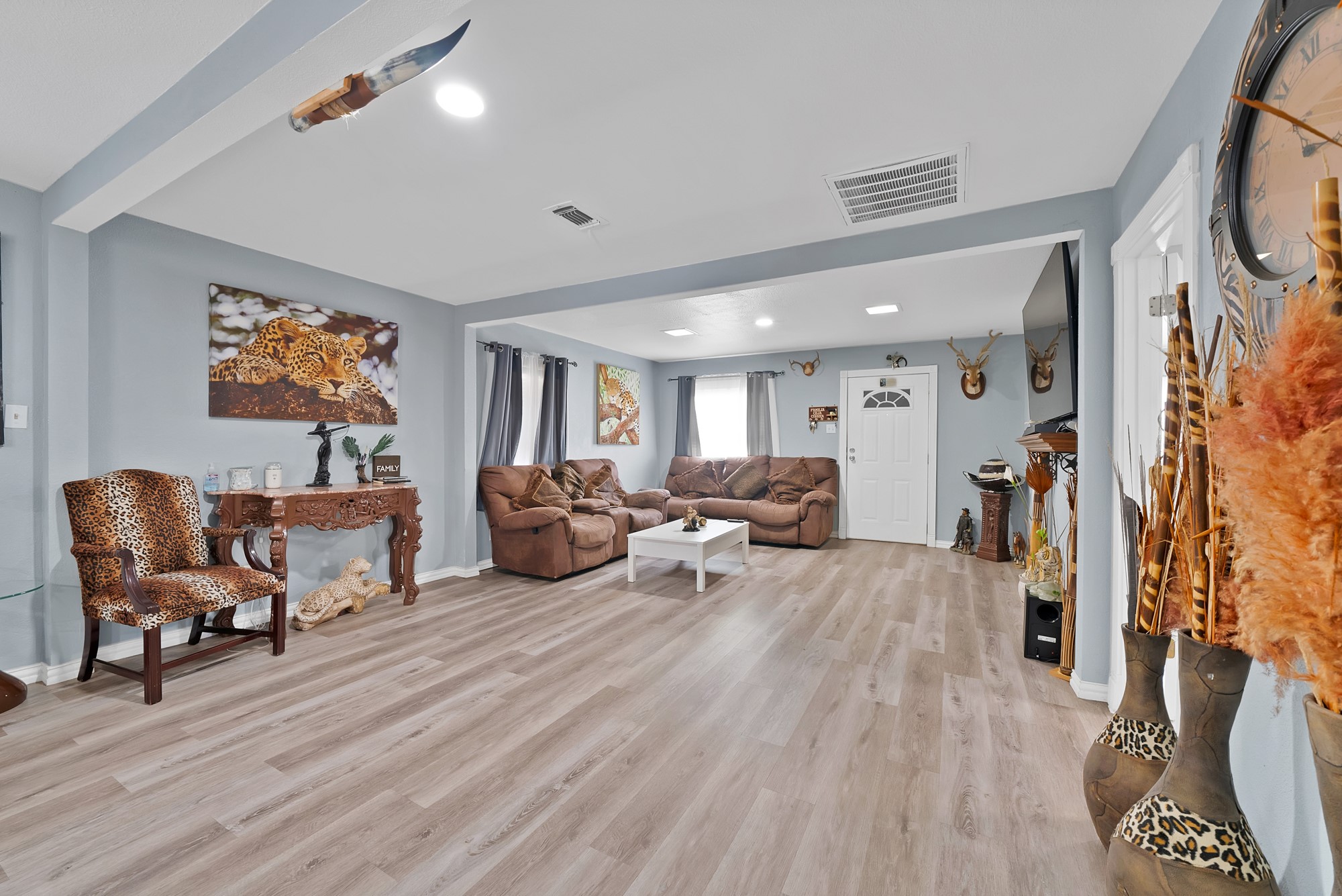 409 Roberts Avenue Irving TX 75060