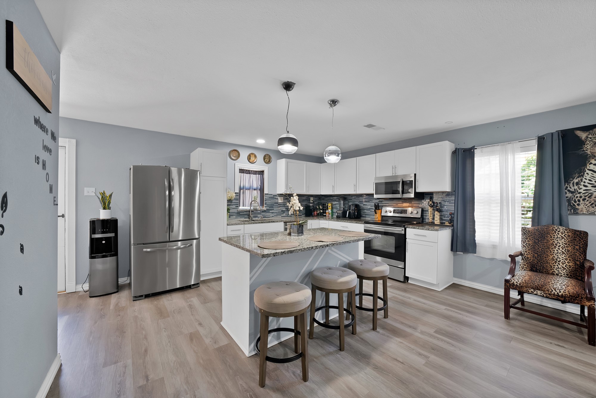 409 Roberts Avenue Irving TX 75060