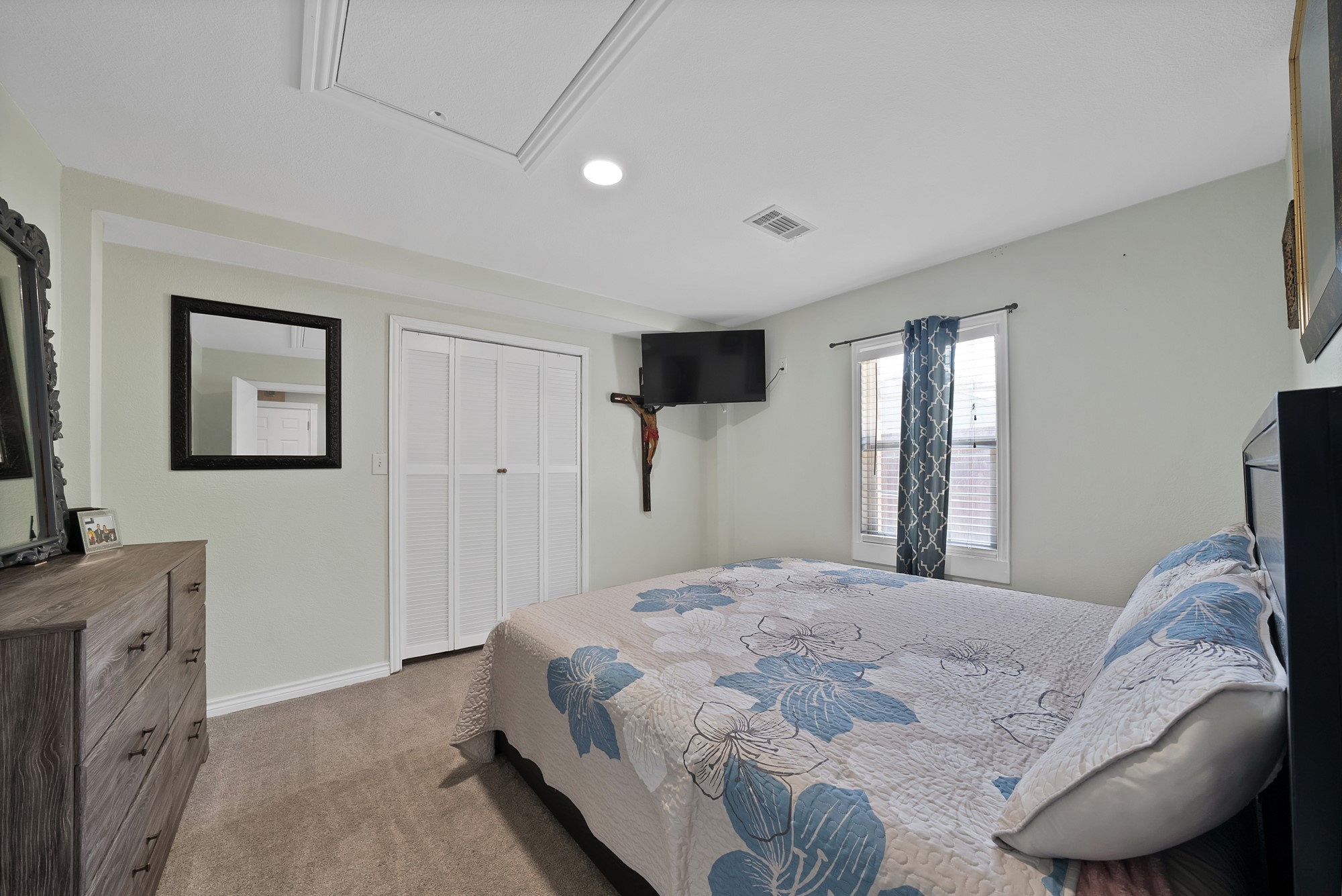 409 Roberts Avenue Irving TX 75060
