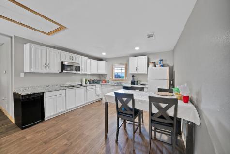 409 Roberts Avenue Irving TX 75060