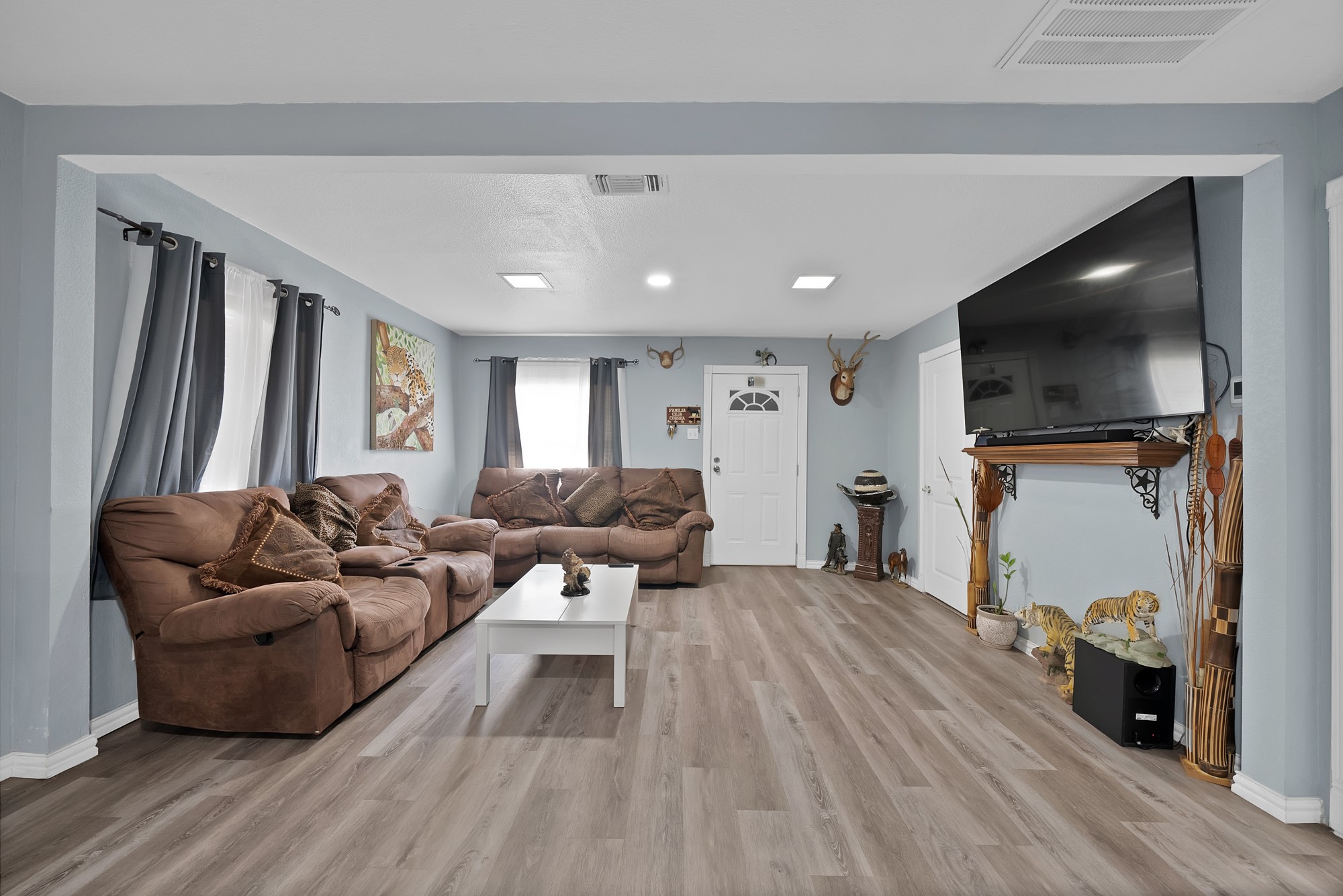 409 Roberts Avenue Irving TX 75060