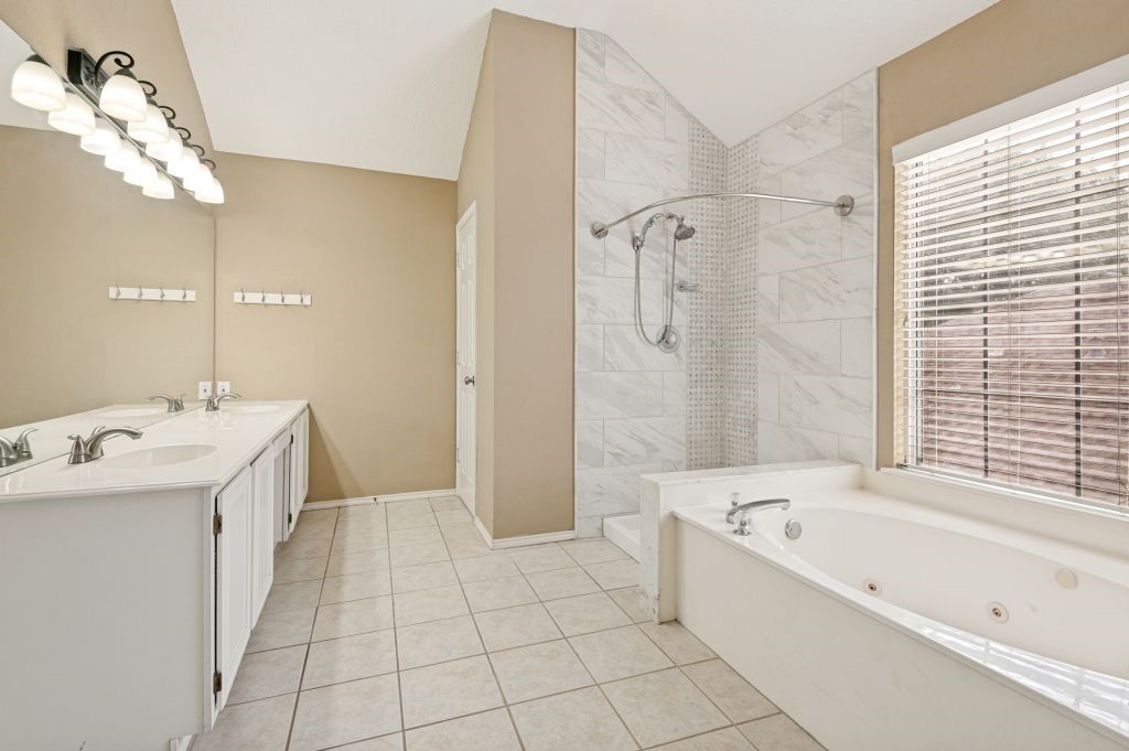 7341 Coventry Circle North Richland Hills TX 76182