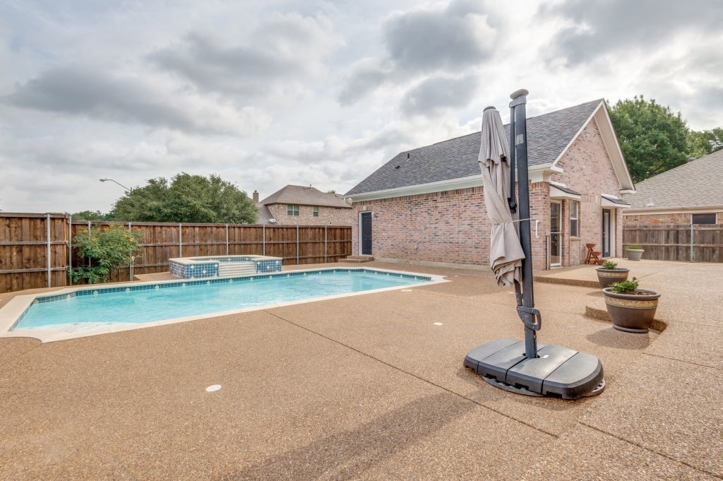 7341 Coventry Circle North Richland Hills TX 76182