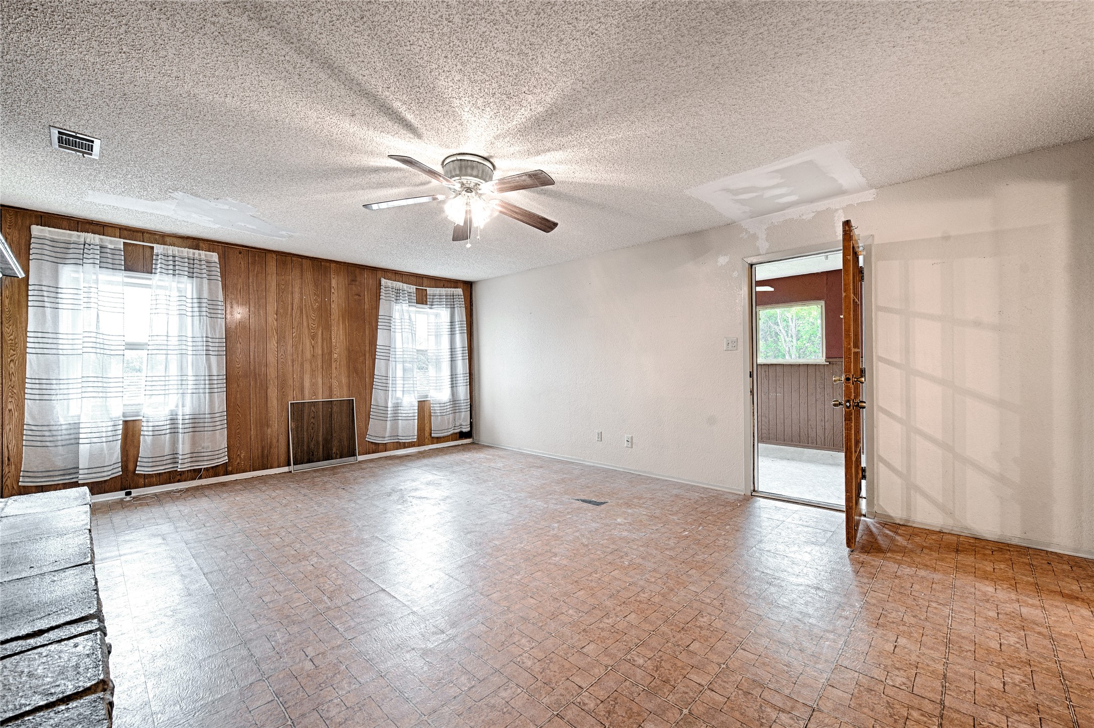 19455 County Road 541 Nevada TX 75173