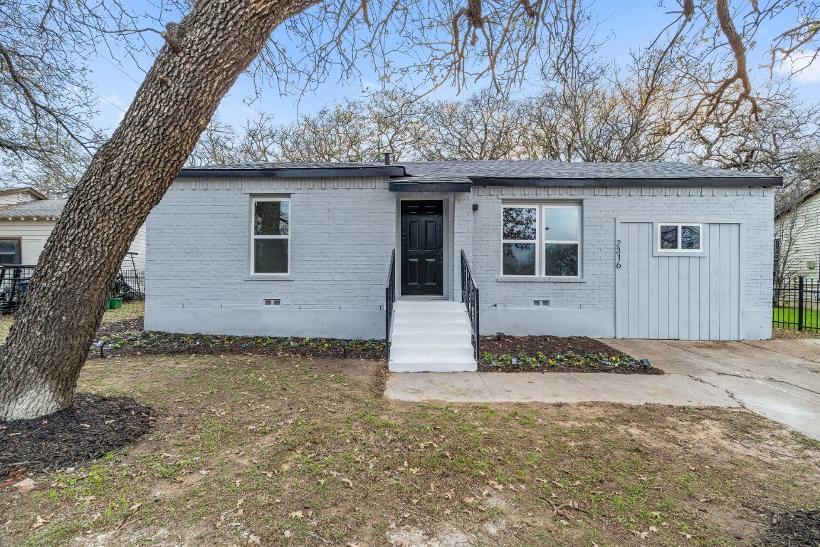 2316 Garrison Avenue Fort Worth TX 76105