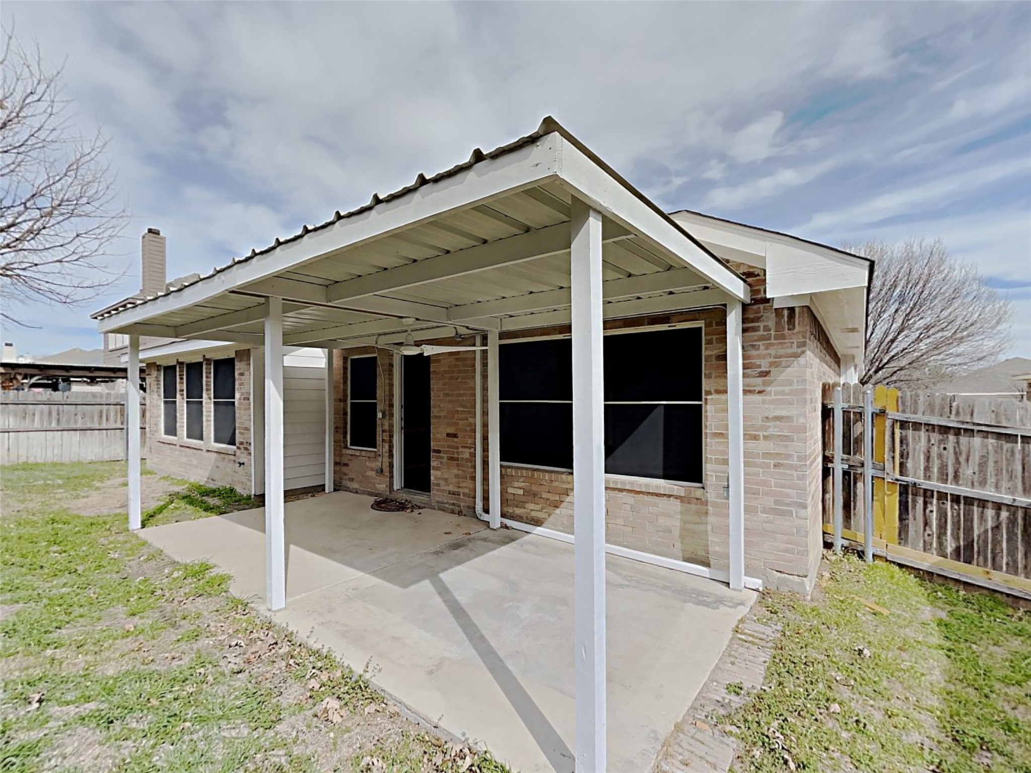 617 Oak Hollow Trail Saginaw TX 76179