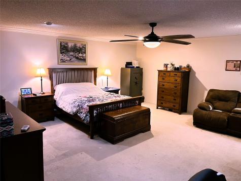 203 Jane Street Groesbeck TX 76642