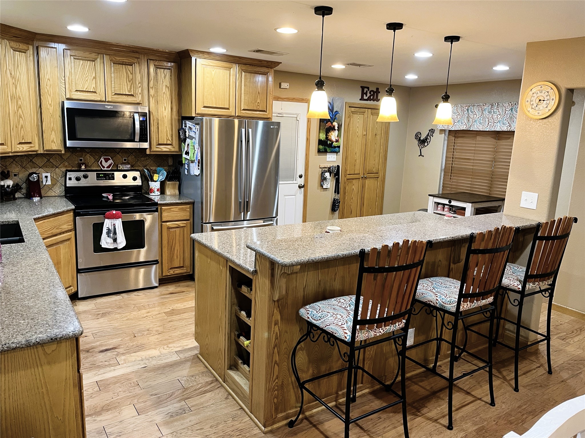 203 Jane Street Groesbeck TX 76642