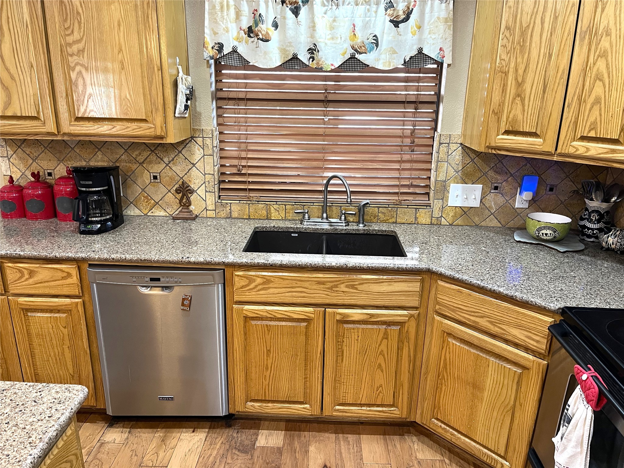 203 Jane Street Groesbeck TX 76642
