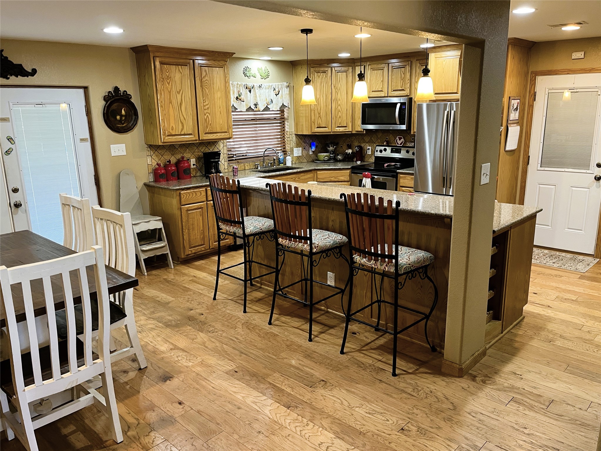 203 Jane Street Groesbeck TX 76642