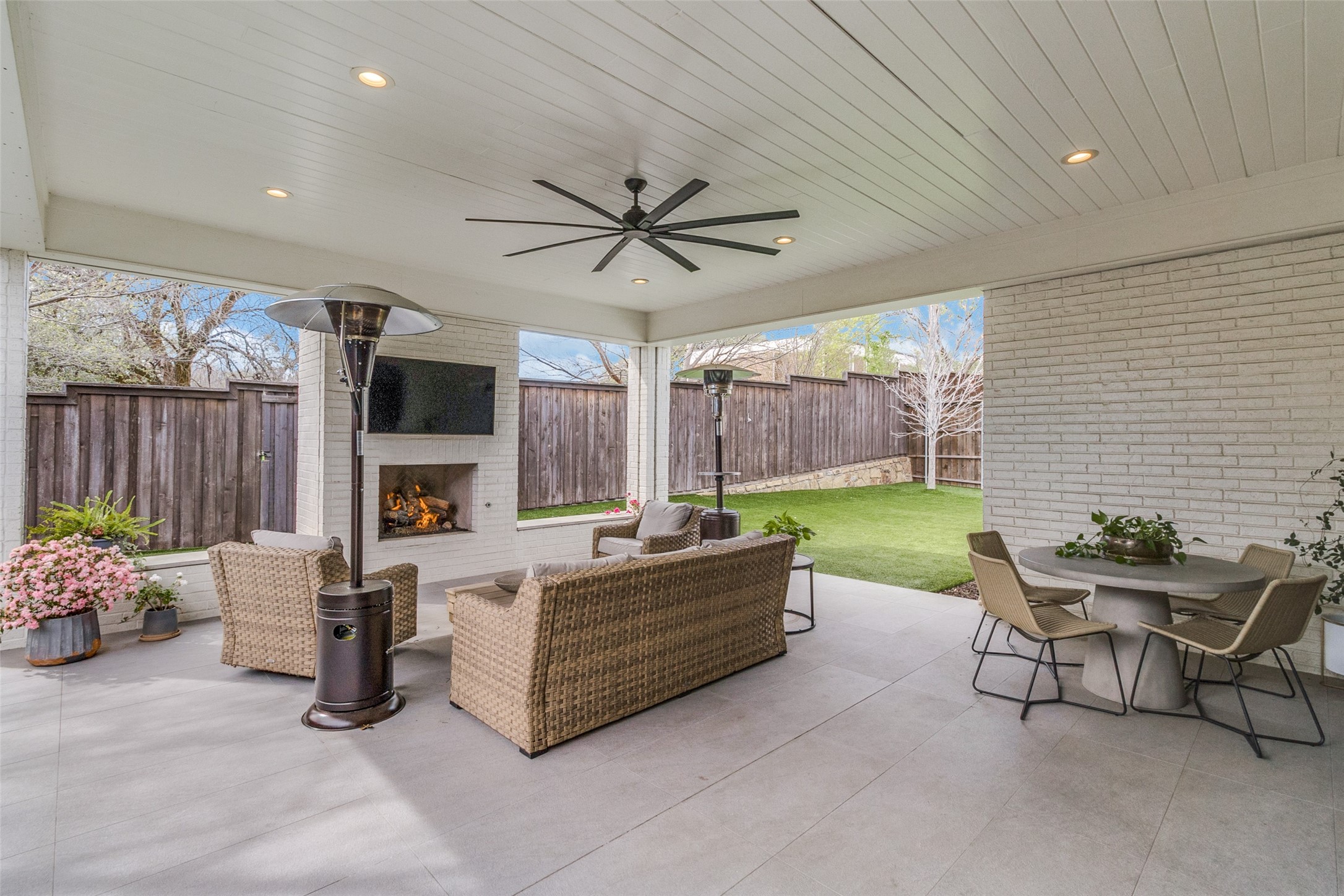 7533 Garonne Street Dallas TX 75231