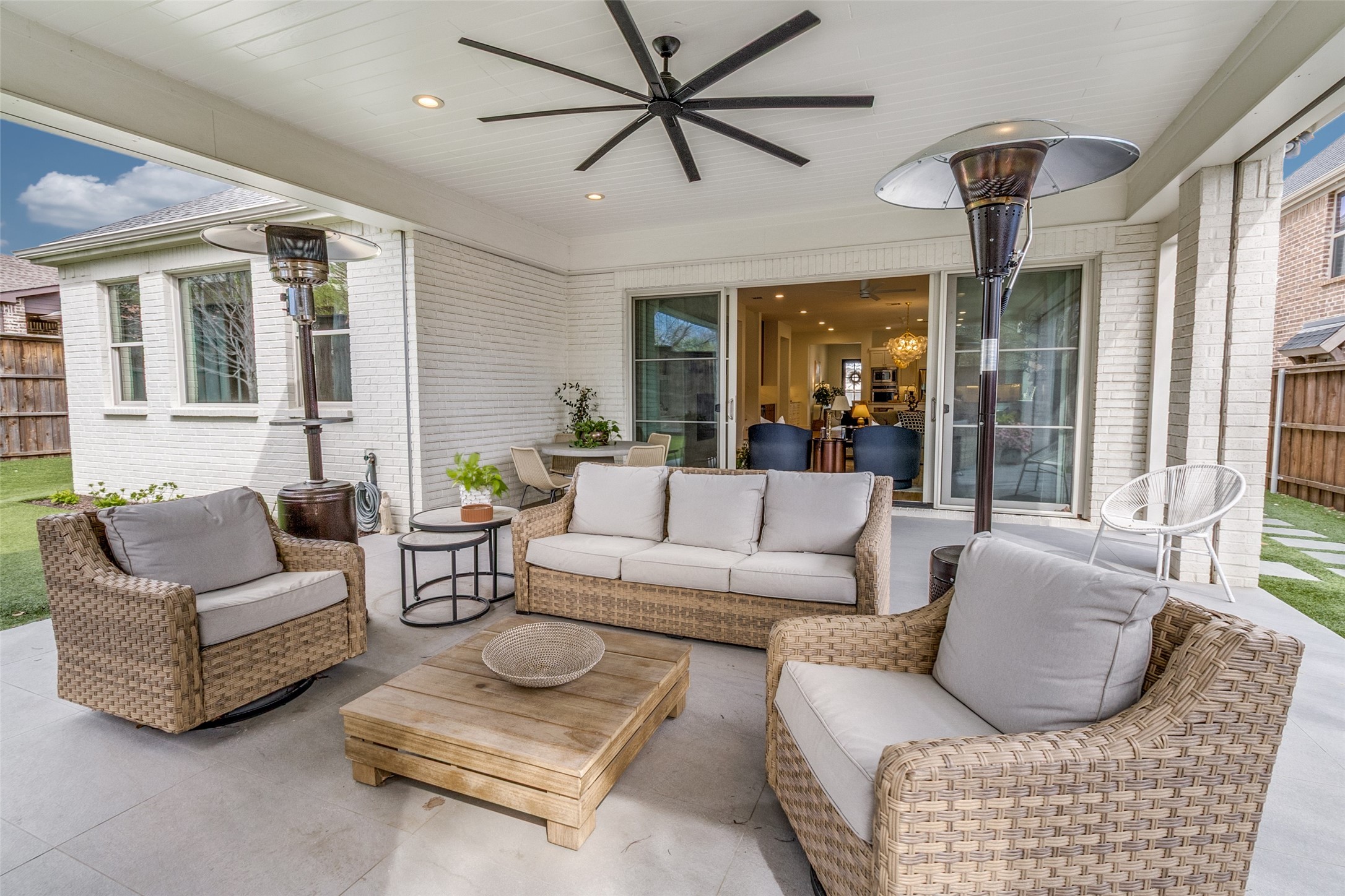 7533 Garonne Street Dallas TX 75231