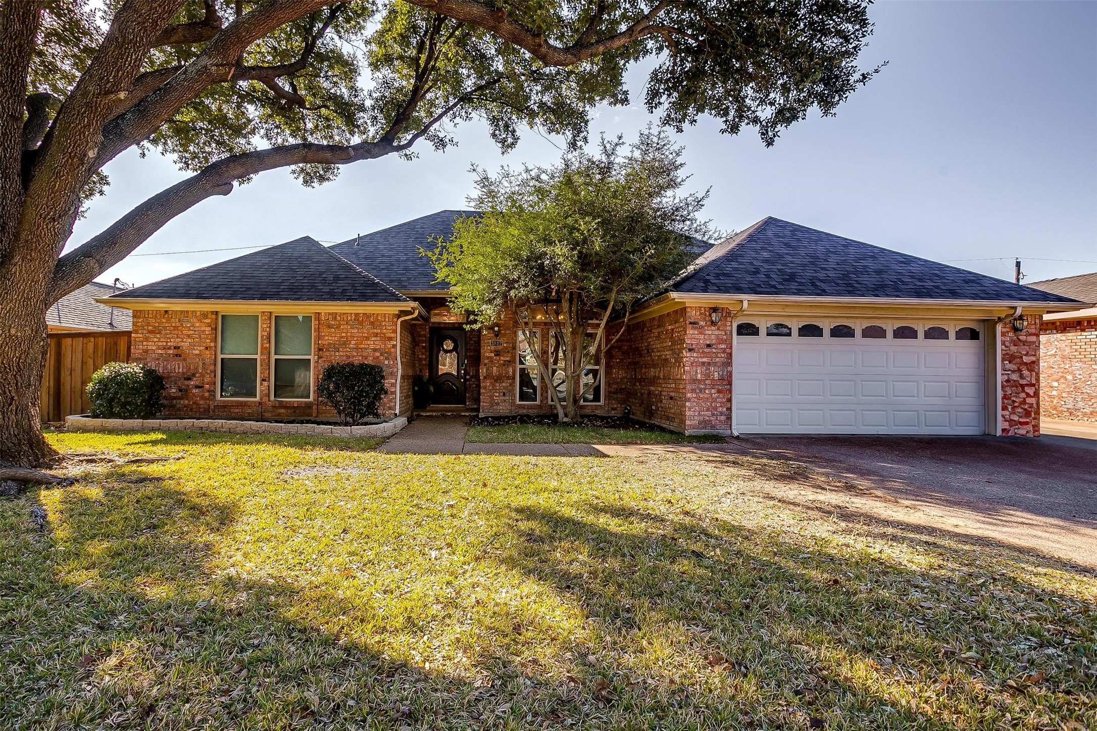 3812 Meadowmere Lane Arlington TX 76001