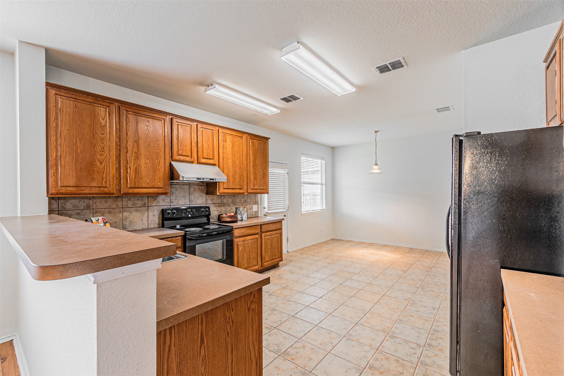 7804 Hidden Path Lane Denton TX 76210