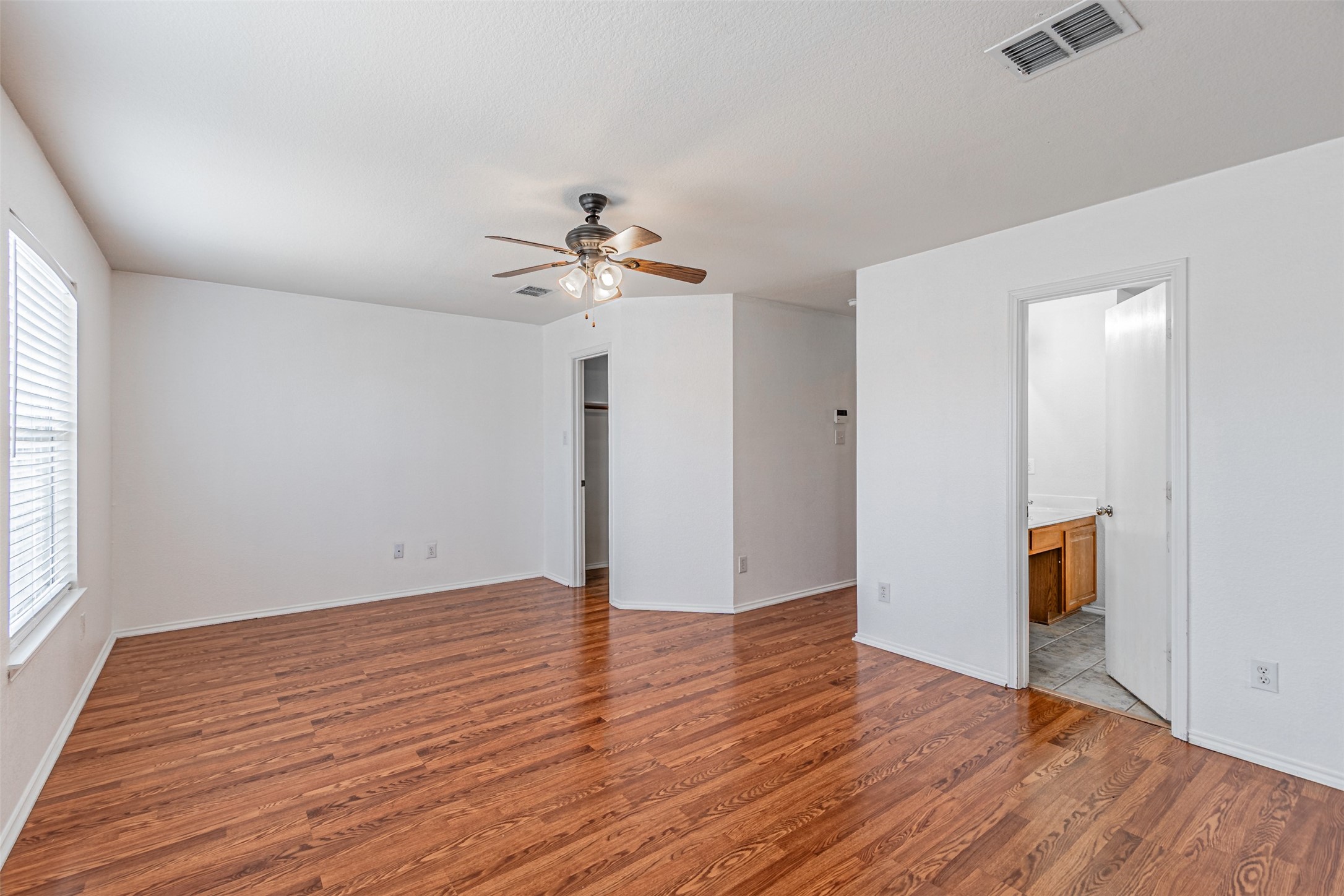 7804 Hidden Path Lane Denton TX 76210