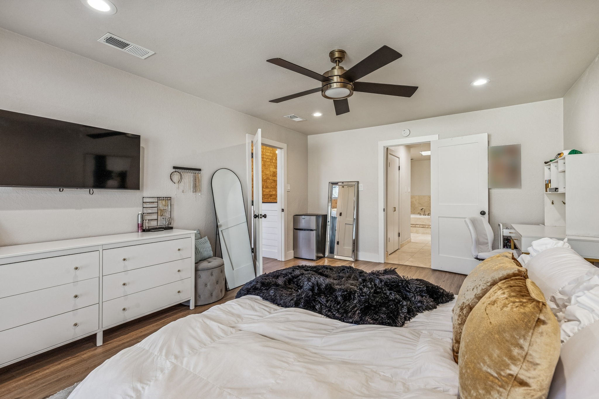 4512 Ranch View Road Fort Worth TX 76109