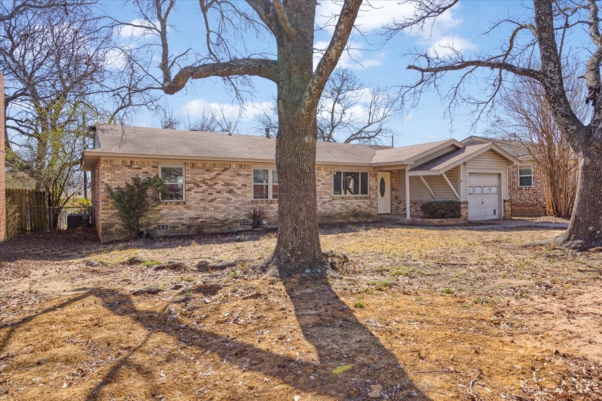 2922 Stafford Drive Denison TX 75020
