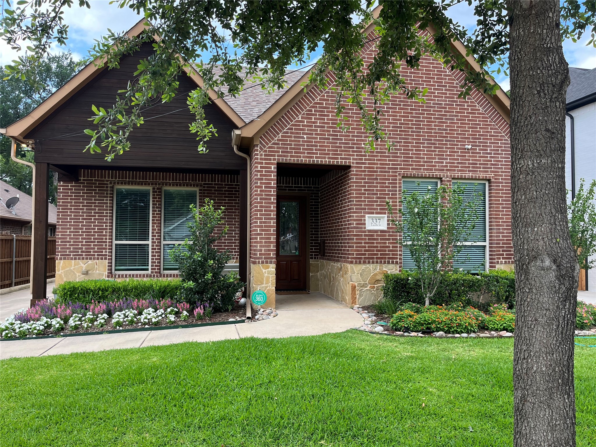 337 Lucille Street Irving TX 75060
