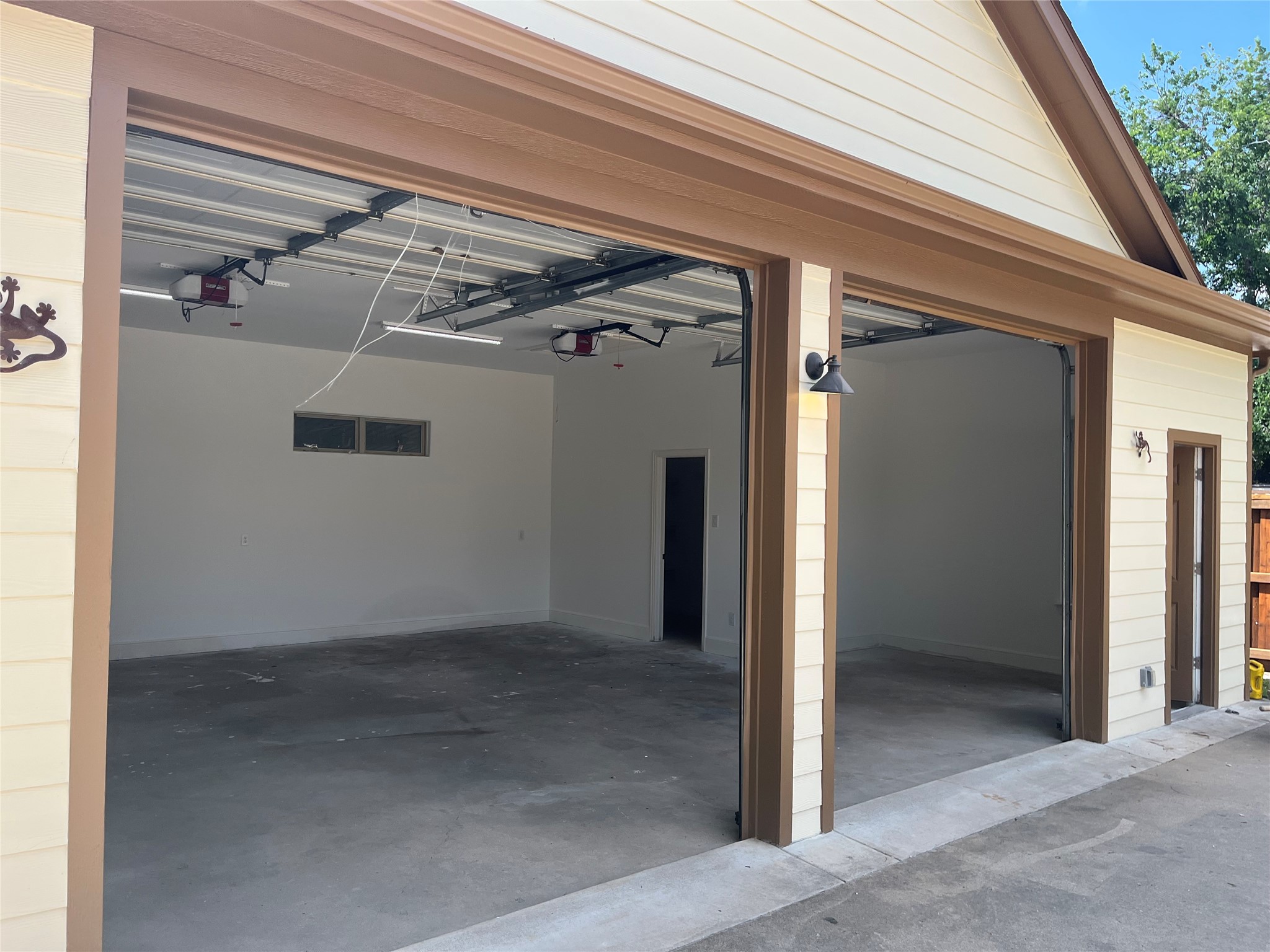337 Lucille Street Irving TX 75060