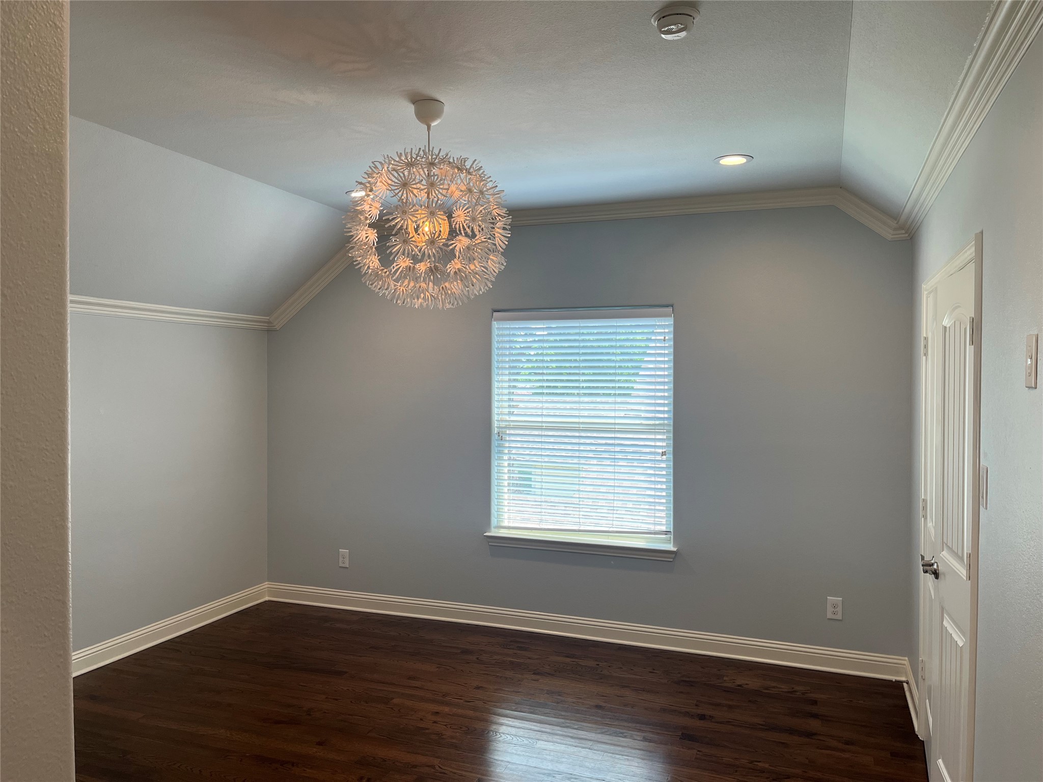 337 Lucille Street Irving TX 75060