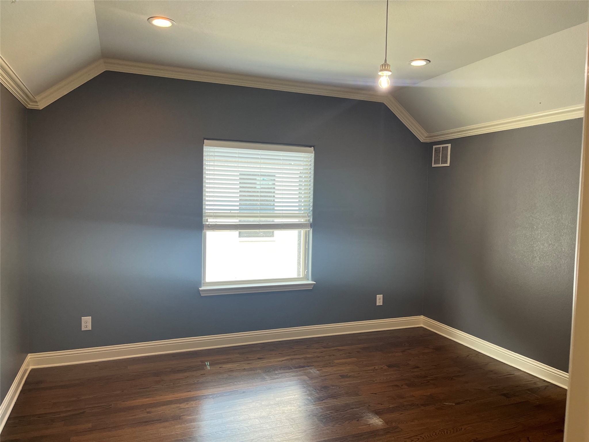 337 Lucille Street Irving TX 75060