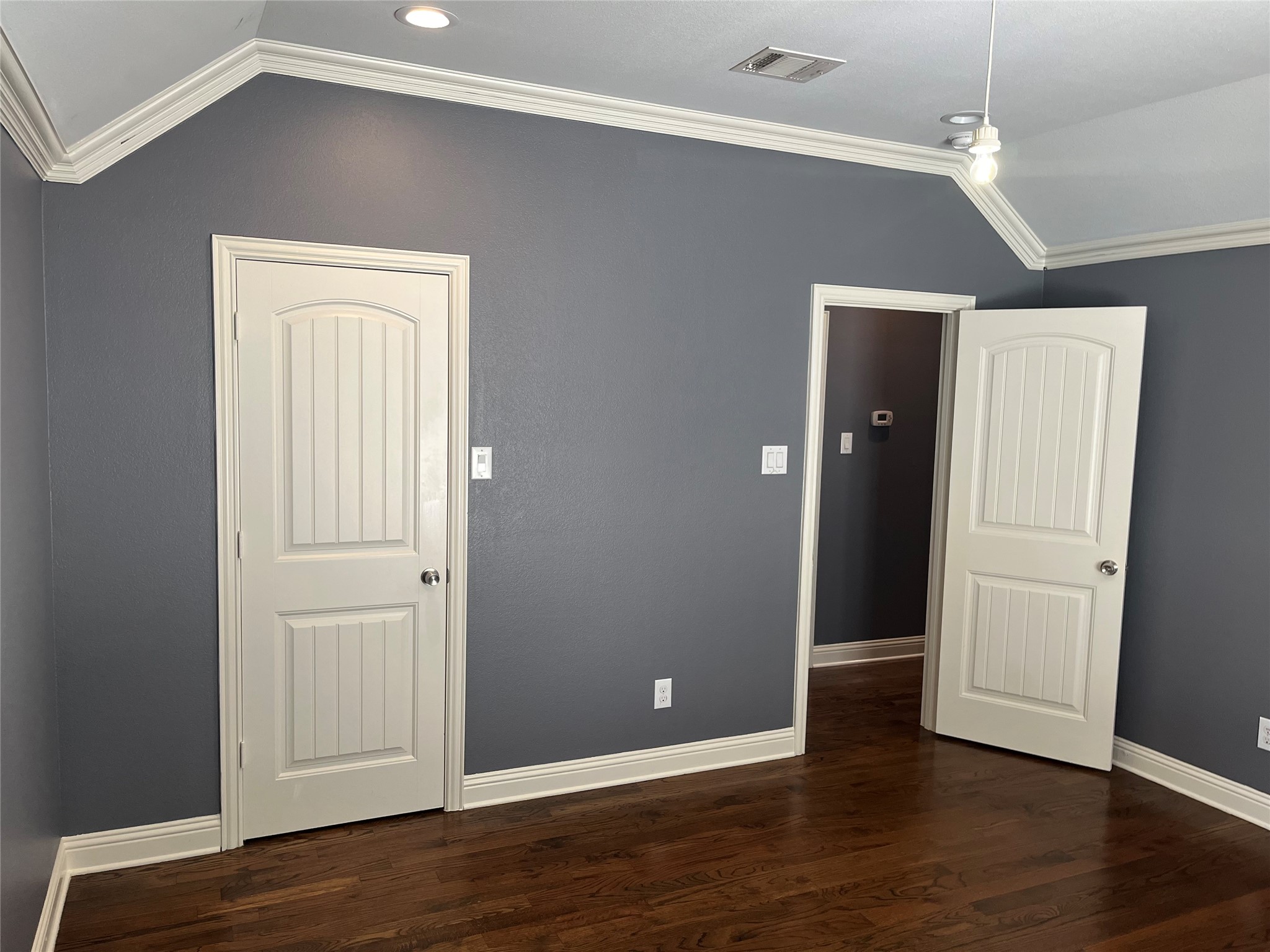 337 Lucille Street Irving TX 75060