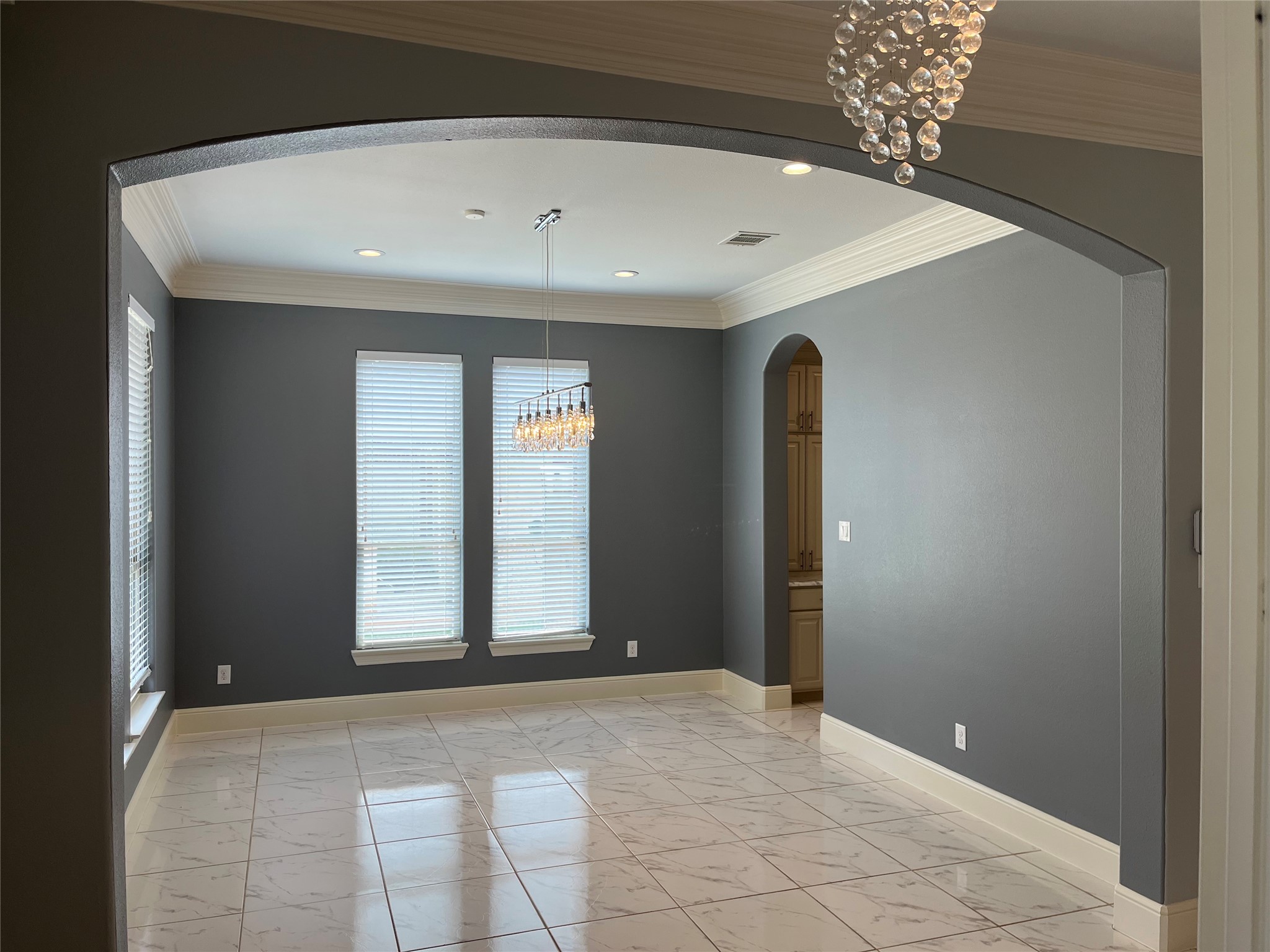 337 Lucille Street Irving TX 75060