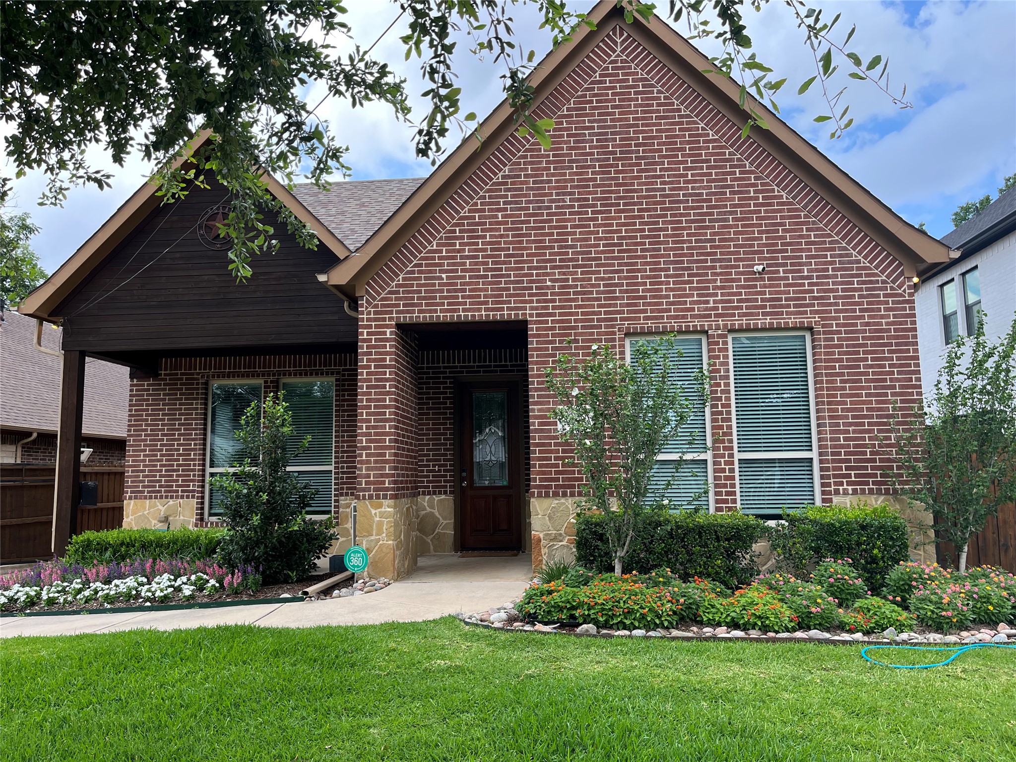 337 Lucille Street Irving TX 75060