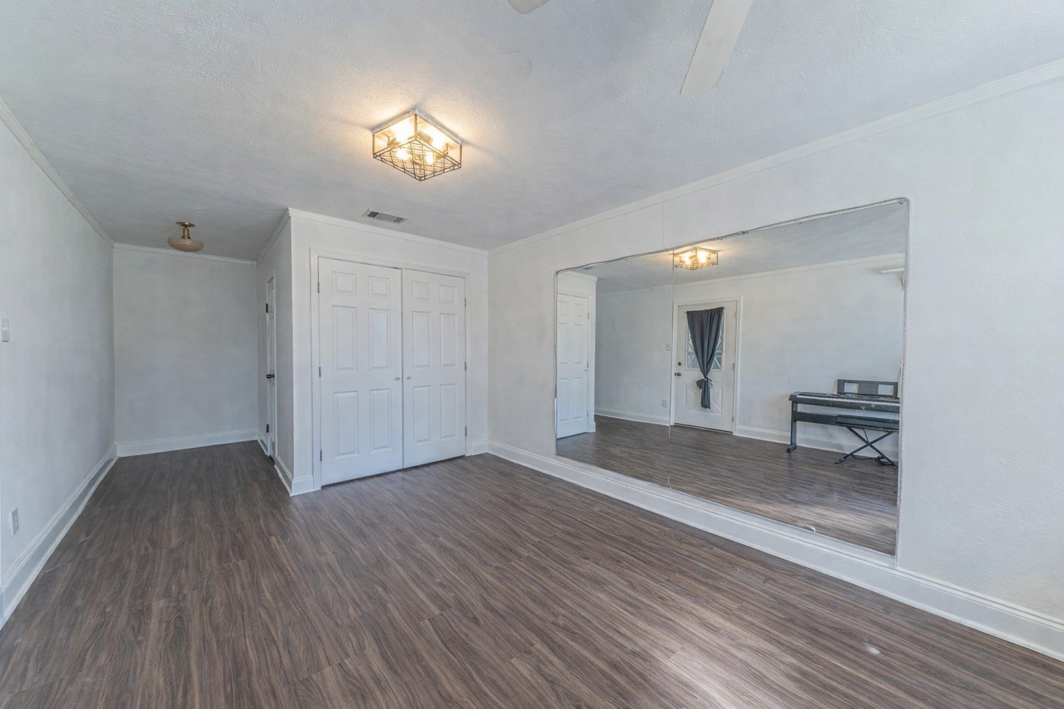 1206 Clinton Street Garland TX 75040