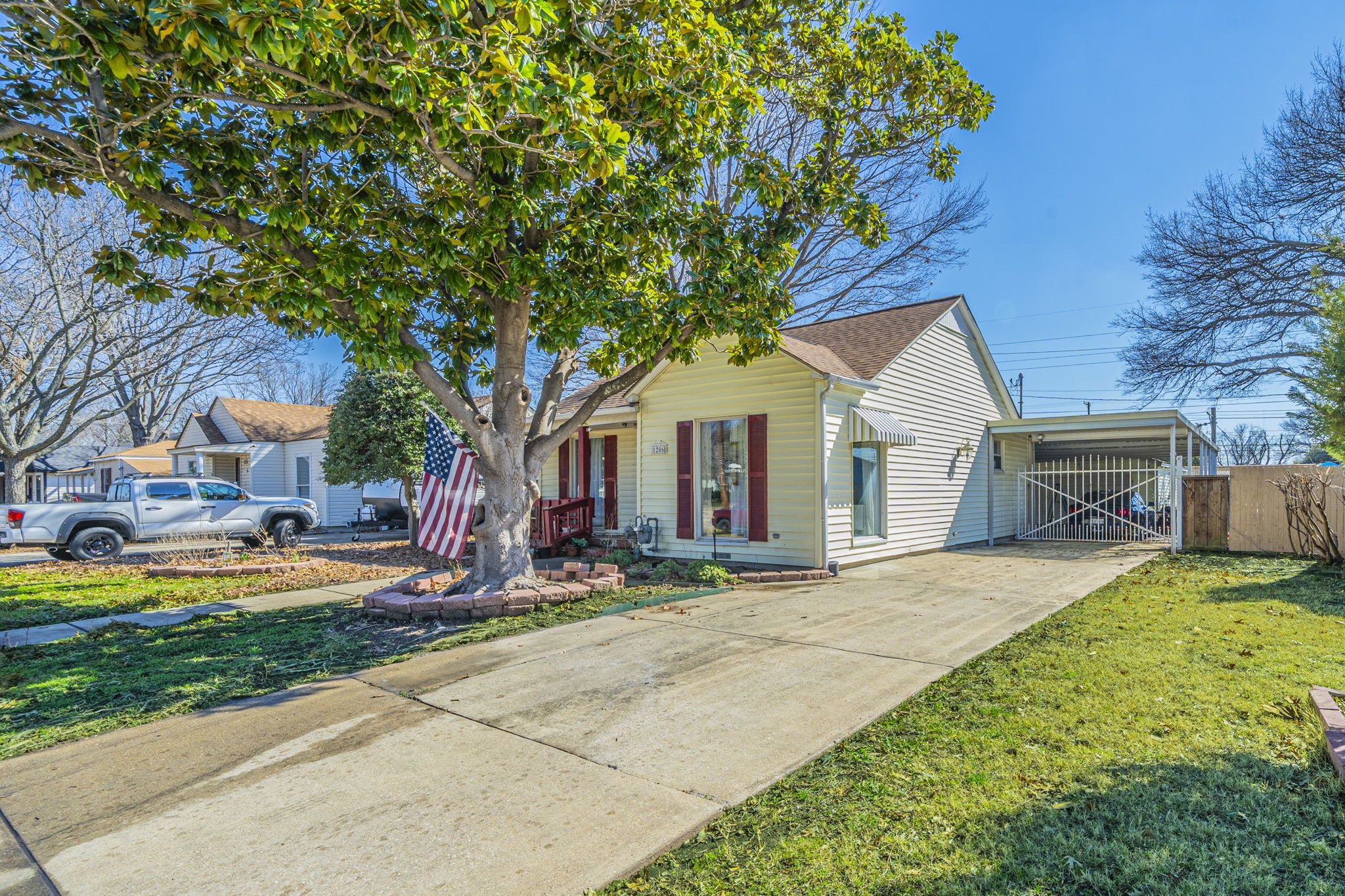 1206 Clinton Street Garland TX 75040