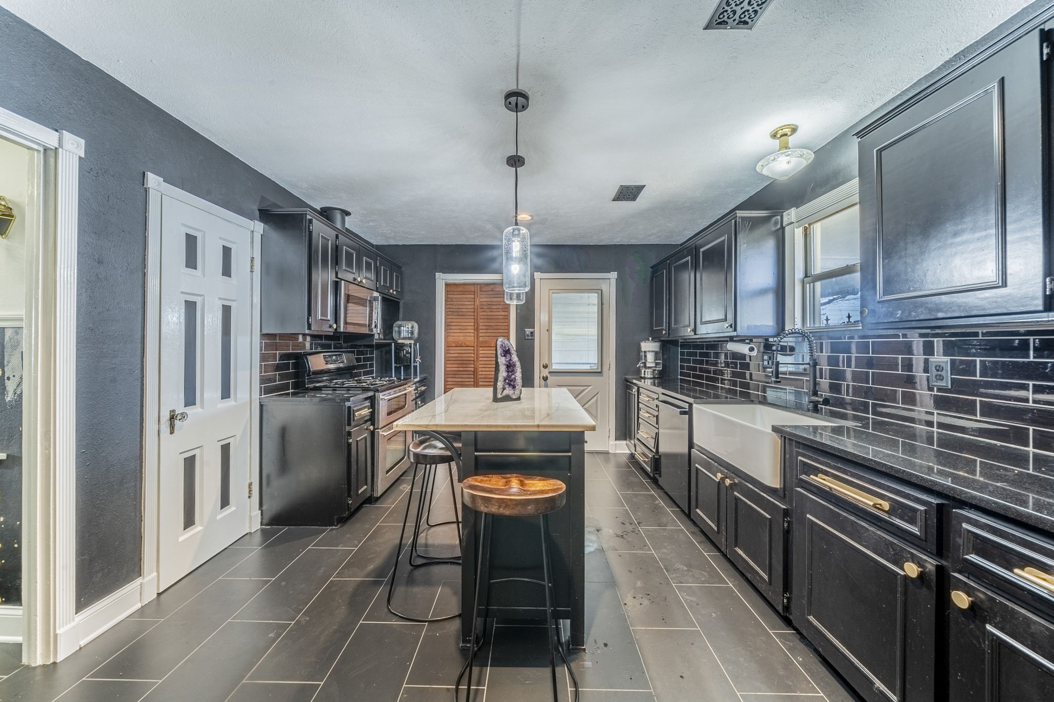 1206 Clinton Street Garland TX 75040