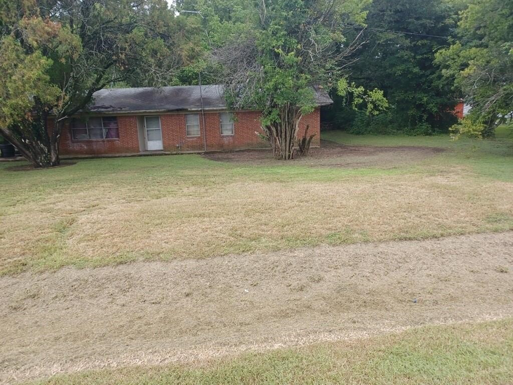 216 State Highway 309 Goodlow TX 75144