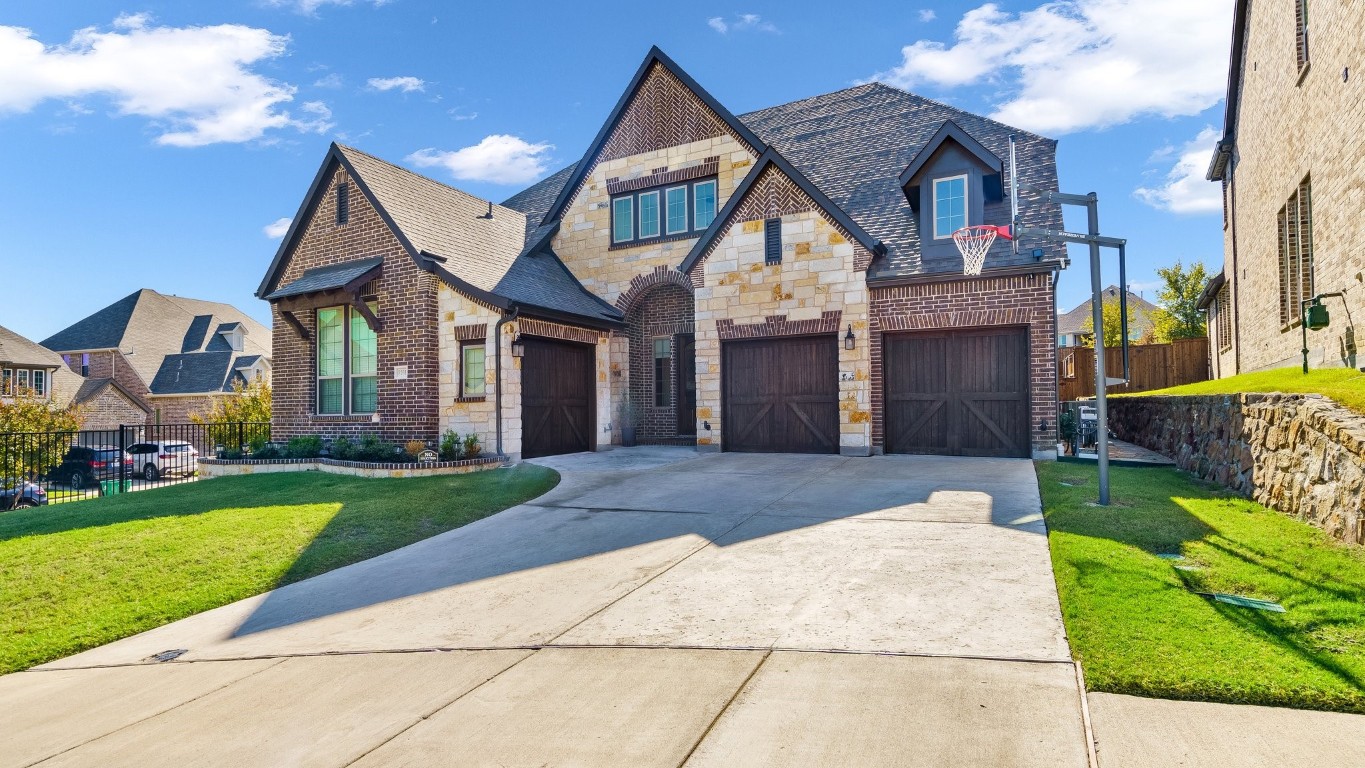 8201 Cottage Drive Mckinney TX 75070