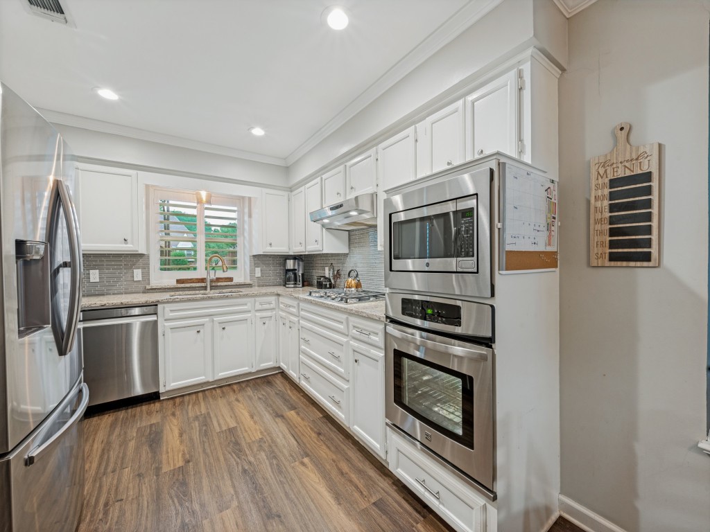 2526 Dove Creek Lane Carrollton TX 75006