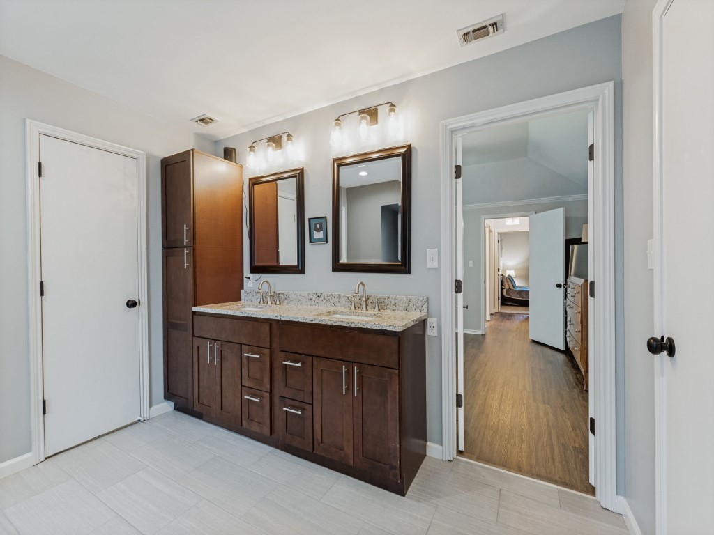 2526 Dove Creek Lane Carrollton TX 75006
