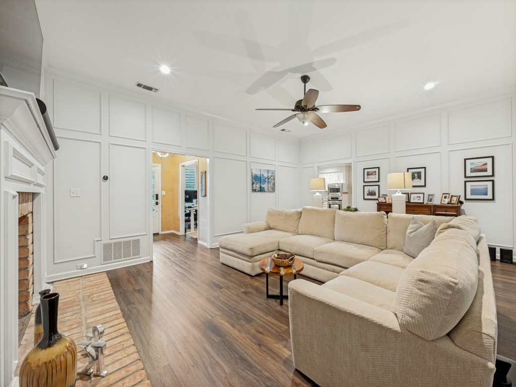2526 Dove Creek Lane Carrollton TX 75006