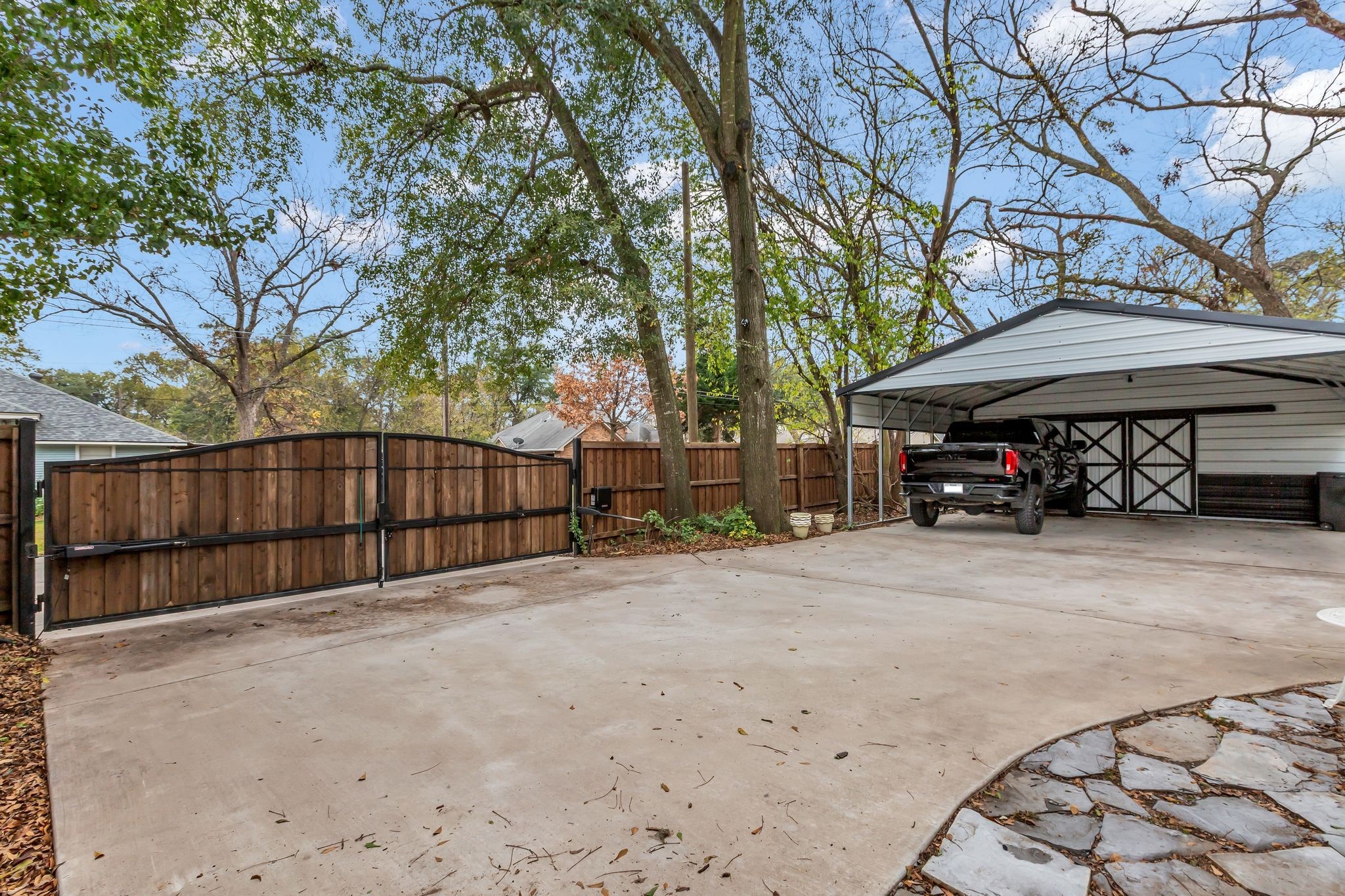 701 Johnson Terrell TX 75160