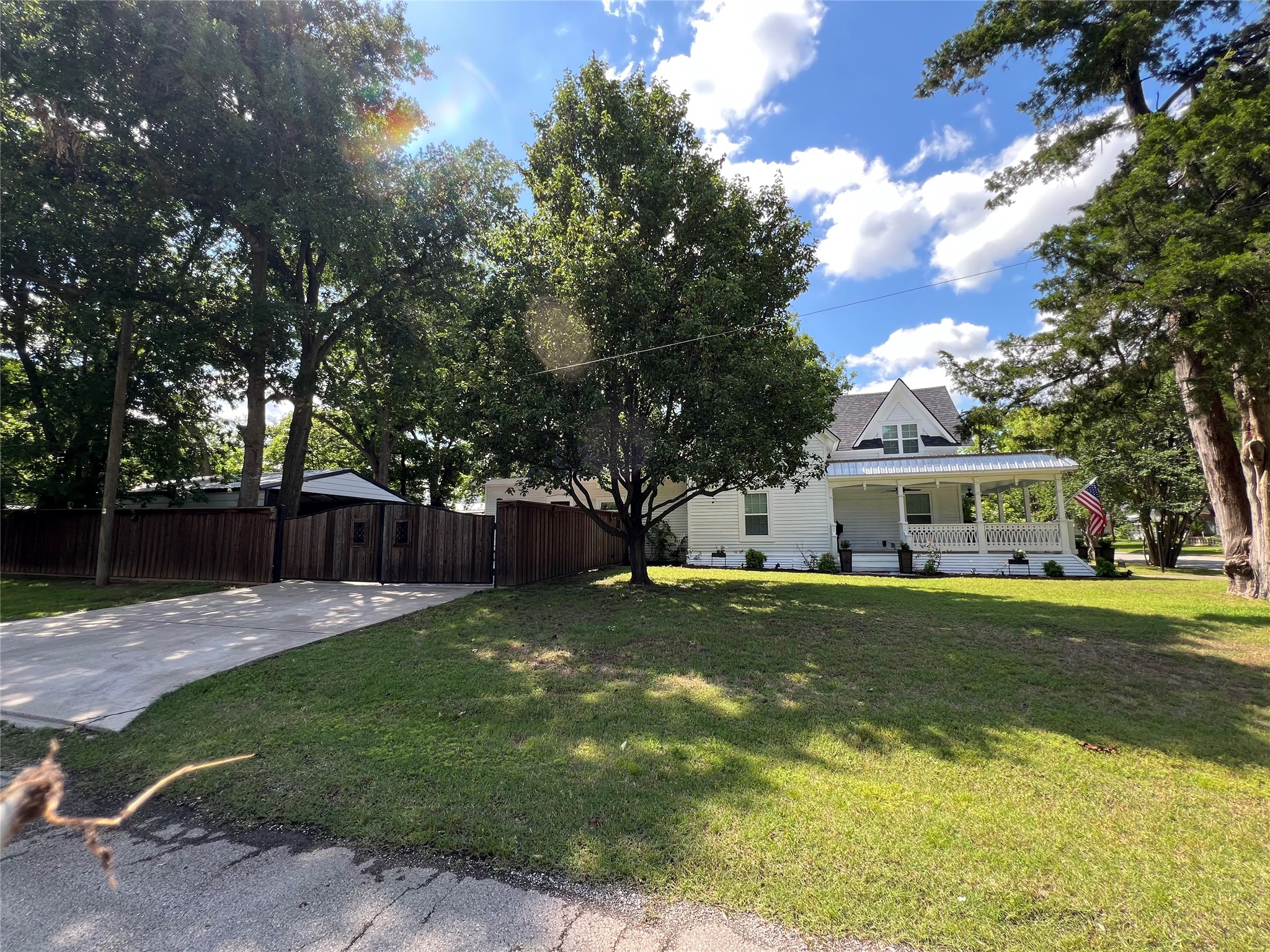 701 Johnson Terrell TX 75160
