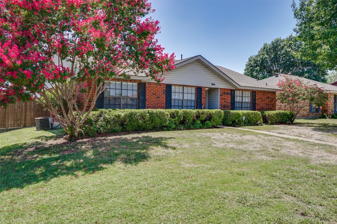 2220 Leta Way Mesquite TX 75150