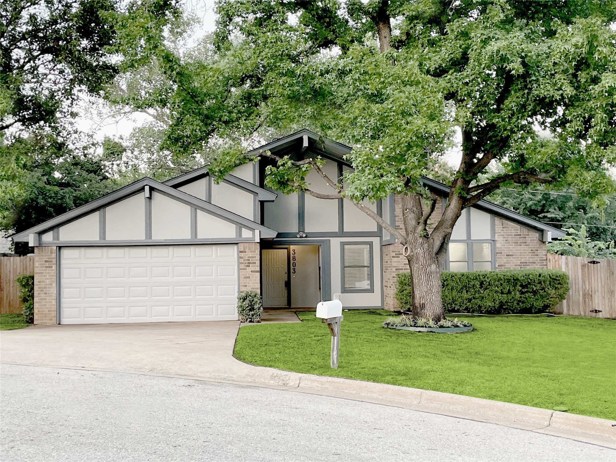 3803 Wrexgate Court Arlington TX 76016