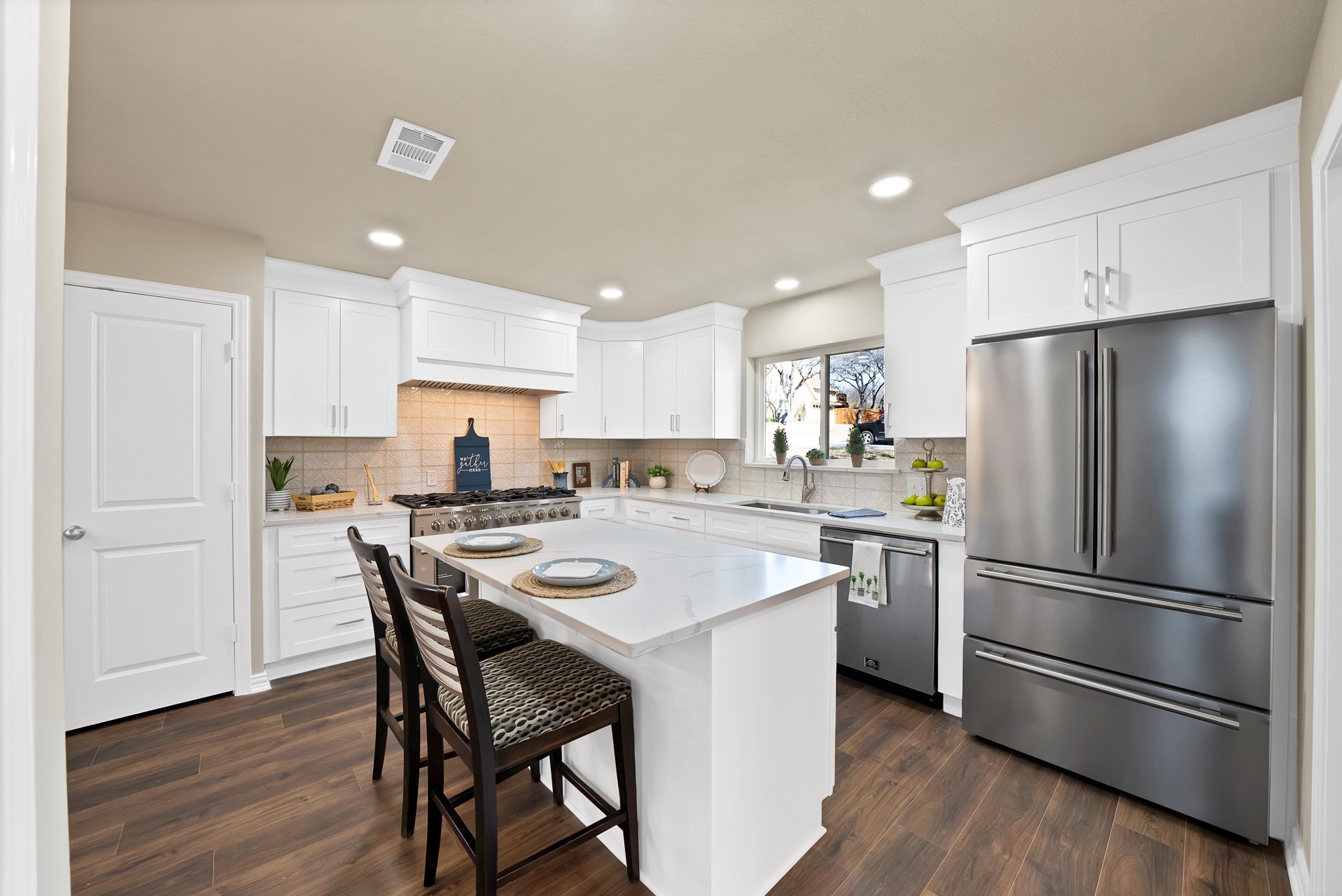 2814 Marquis Circle E Arlington TX 76016