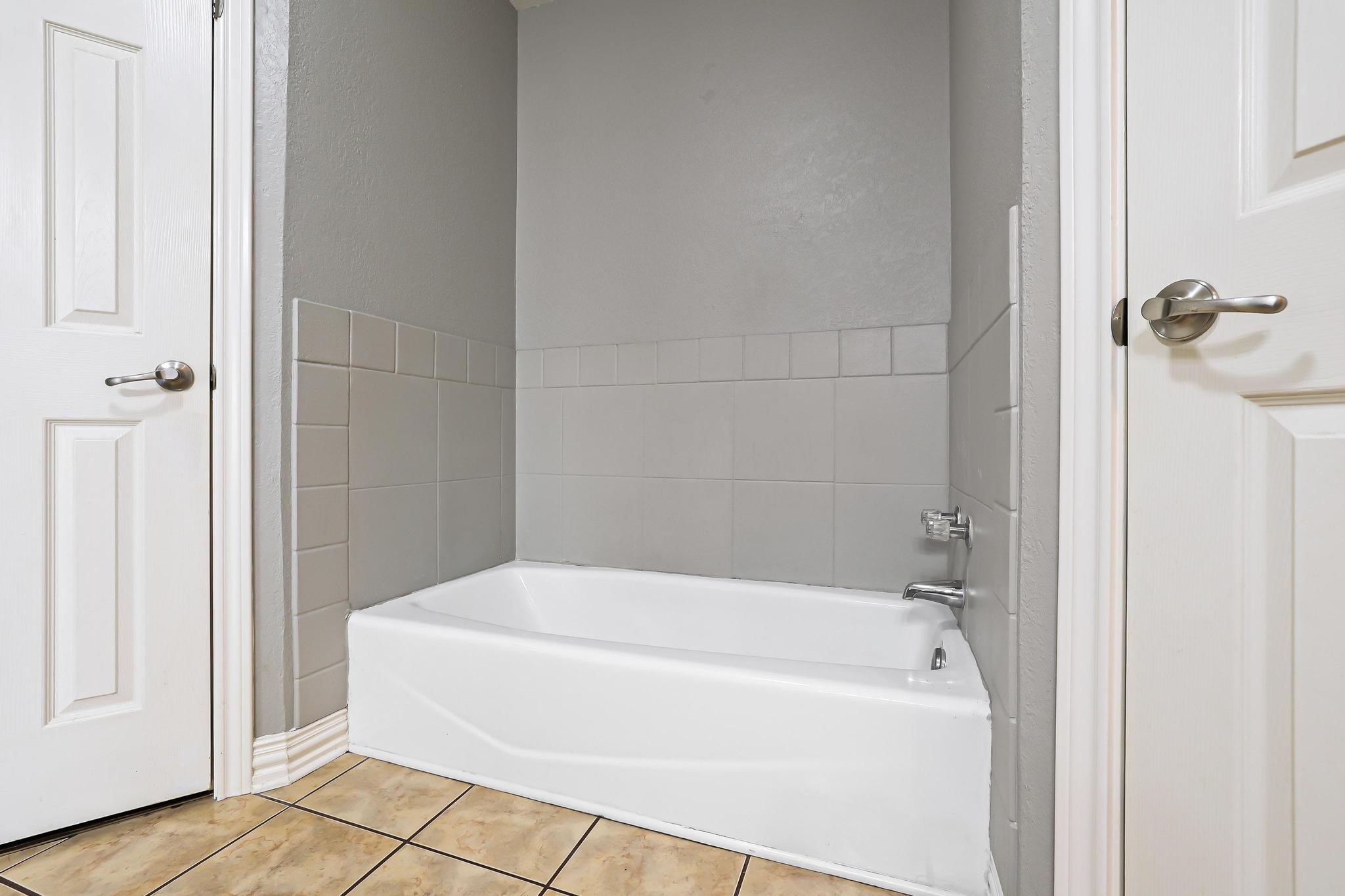 702 Madison Place Sherman TX 75092