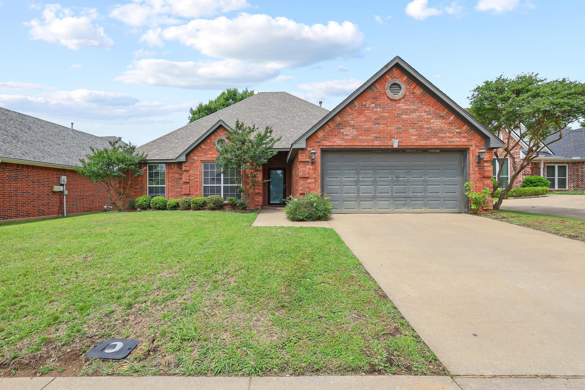 702 Madison Place Sherman TX 75092