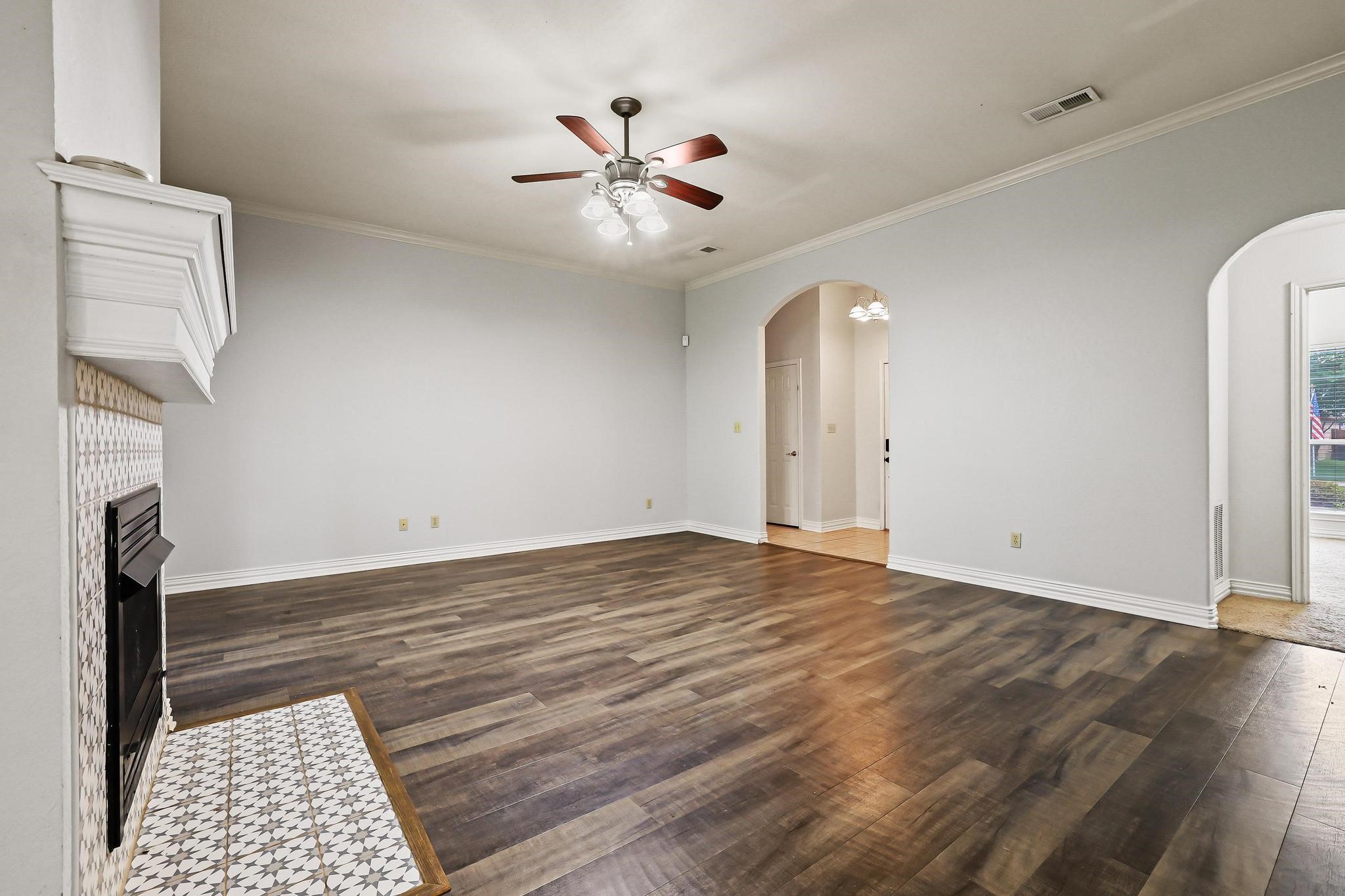 702 Madison Place Sherman TX 75092