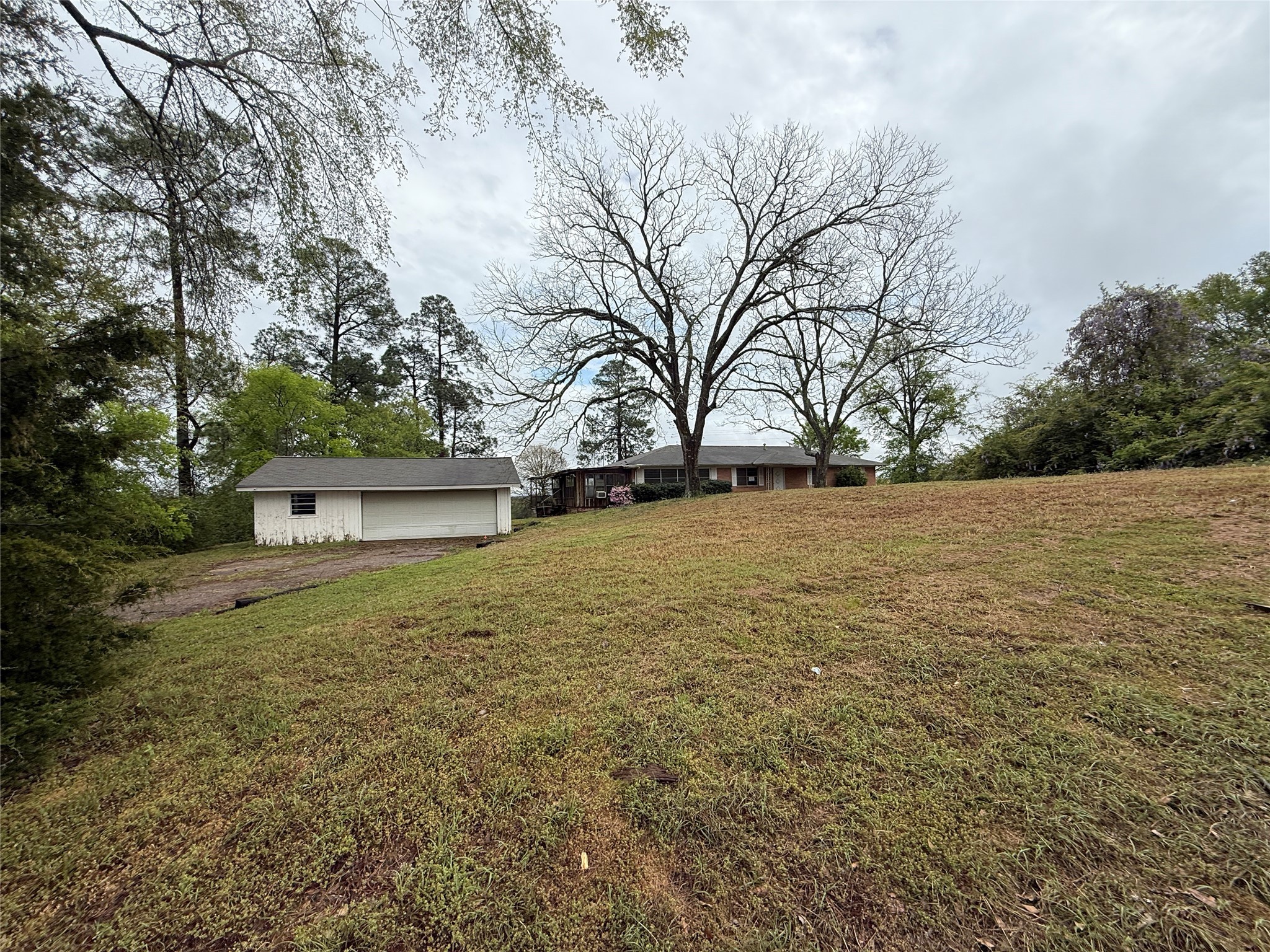 23205 County Road 2159 Troup TX 75789
