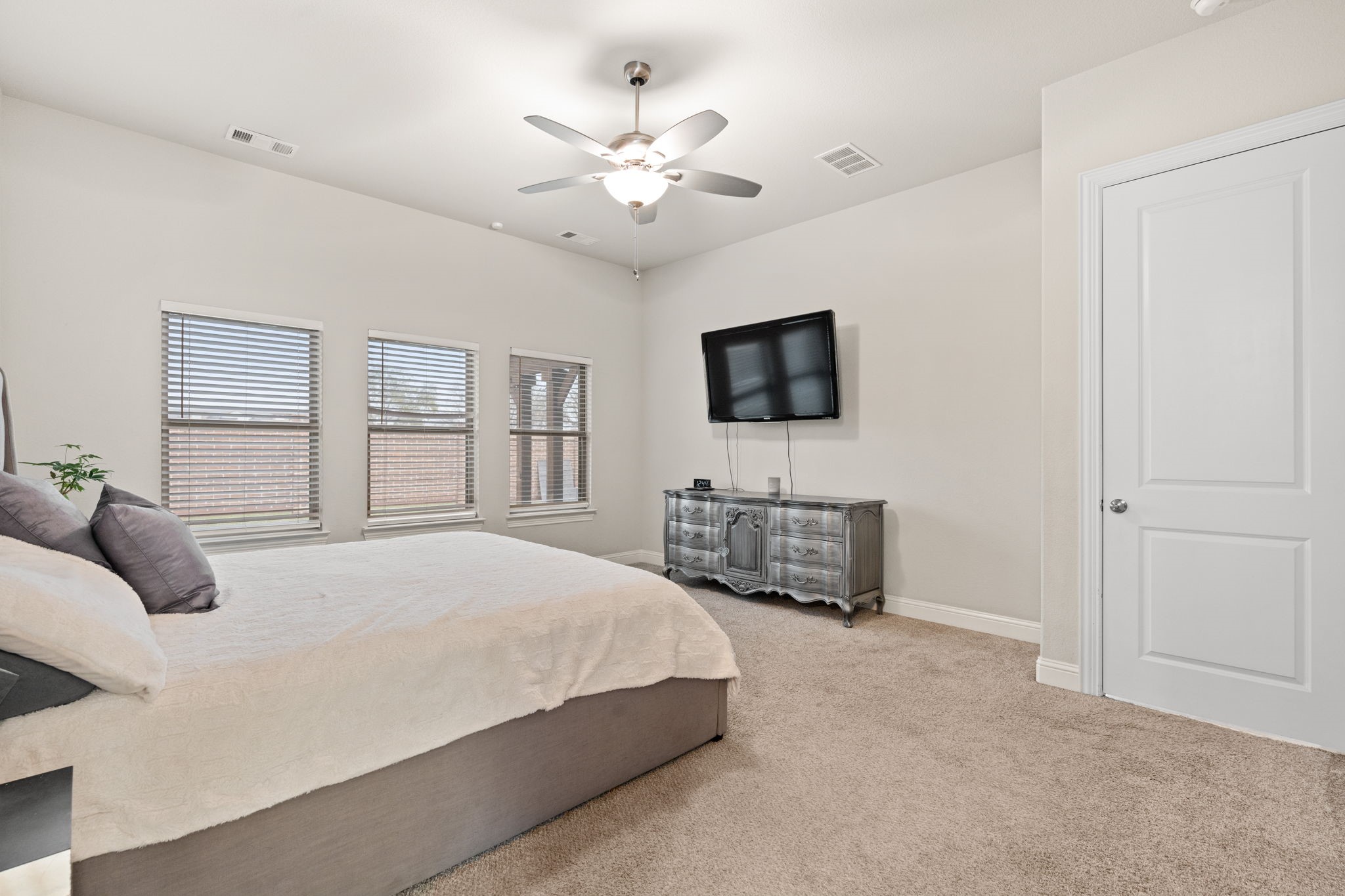 225 Lariat Trail Waxahachie TX 75165